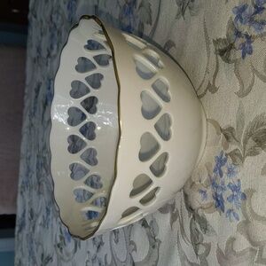 Lenox Cream and Gold Heart Cutout Bowl 5 1/2"by 3 1/2"